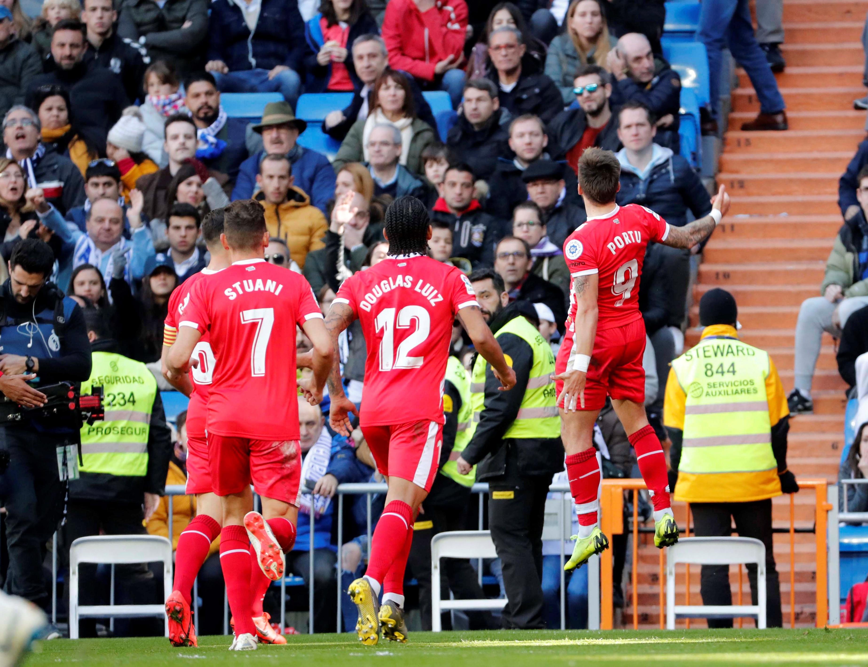 持绝对优势 持绝对优势