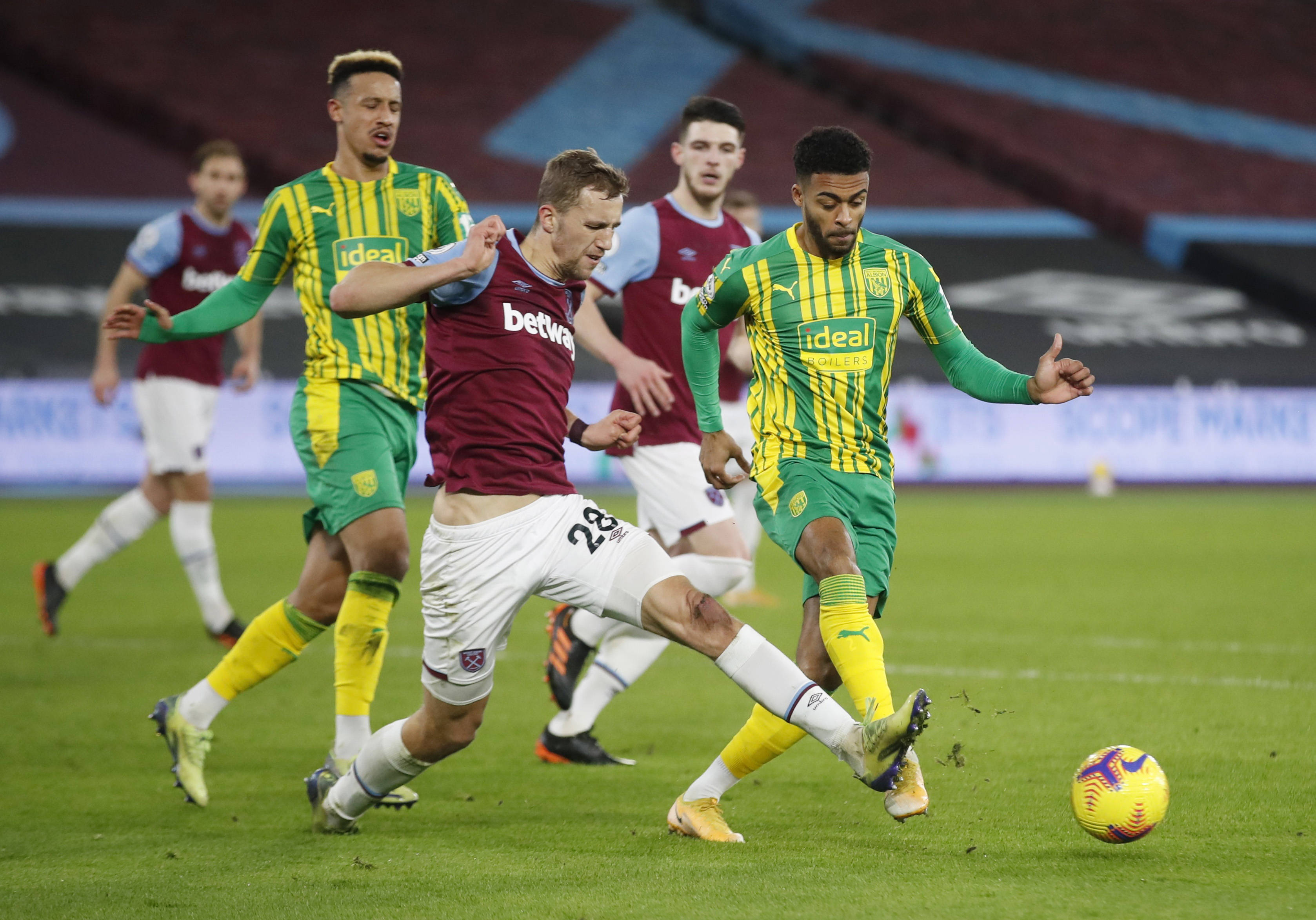 亚马尔的生 亚马尔的生